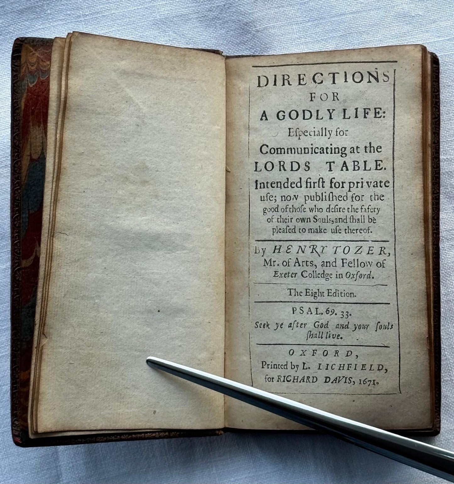 Queens Binder style - Fine red Morocco Binding - 1671 - Directions for a Godly Life