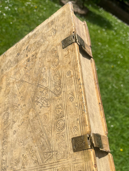 Fine Post-incunable printing by Amerbach, Petri and Froben bound in a beautiful contemporary full blind-stamped leather binding with clasps - 1506 - Augustine of Hippo