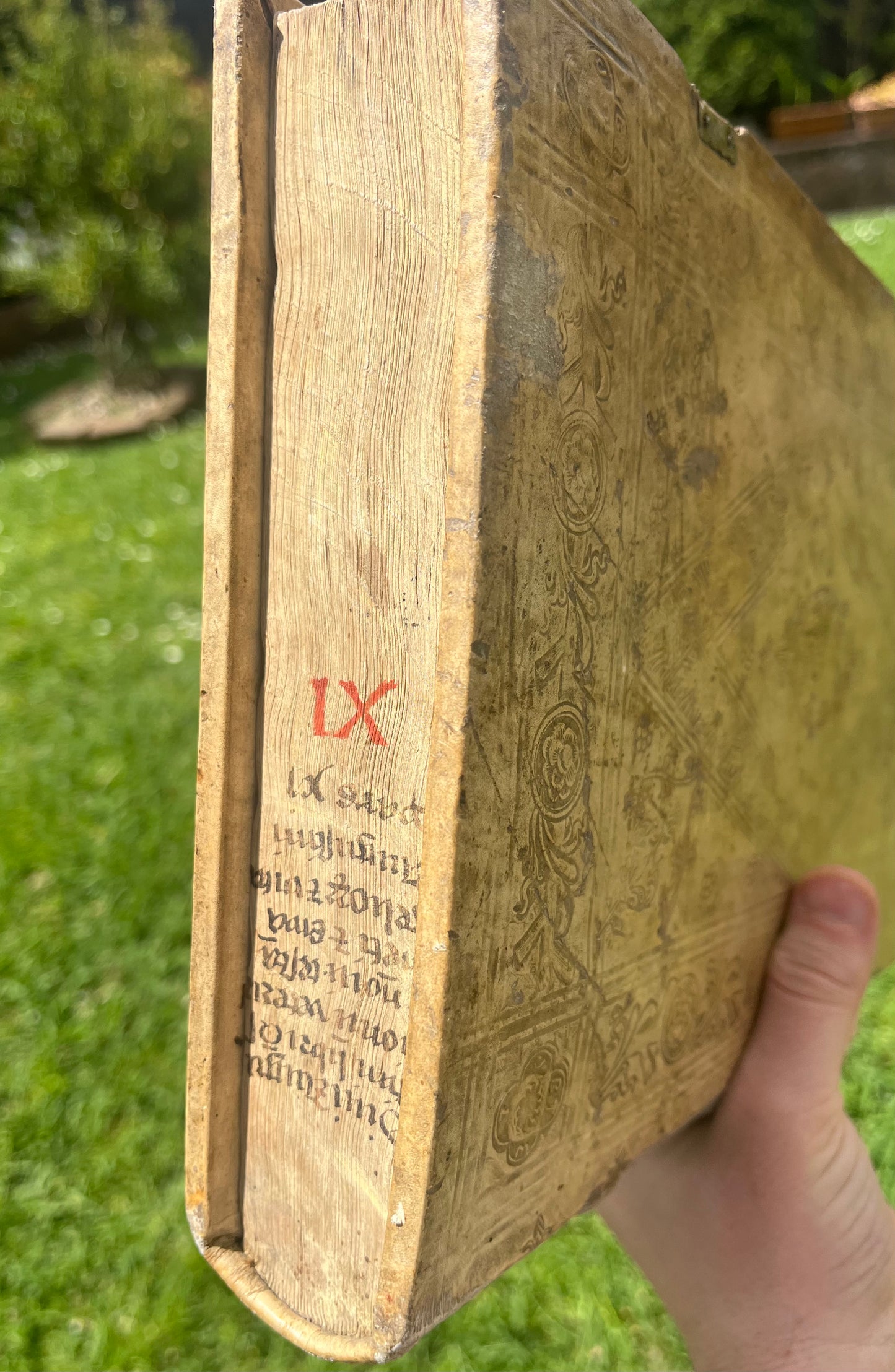 Fine Post-incunable printing by Amerbach, Petri and Froben bound in a beautiful contemporary full blind-stamped leather binding with clasps - 1506 - Augustine of Hippo