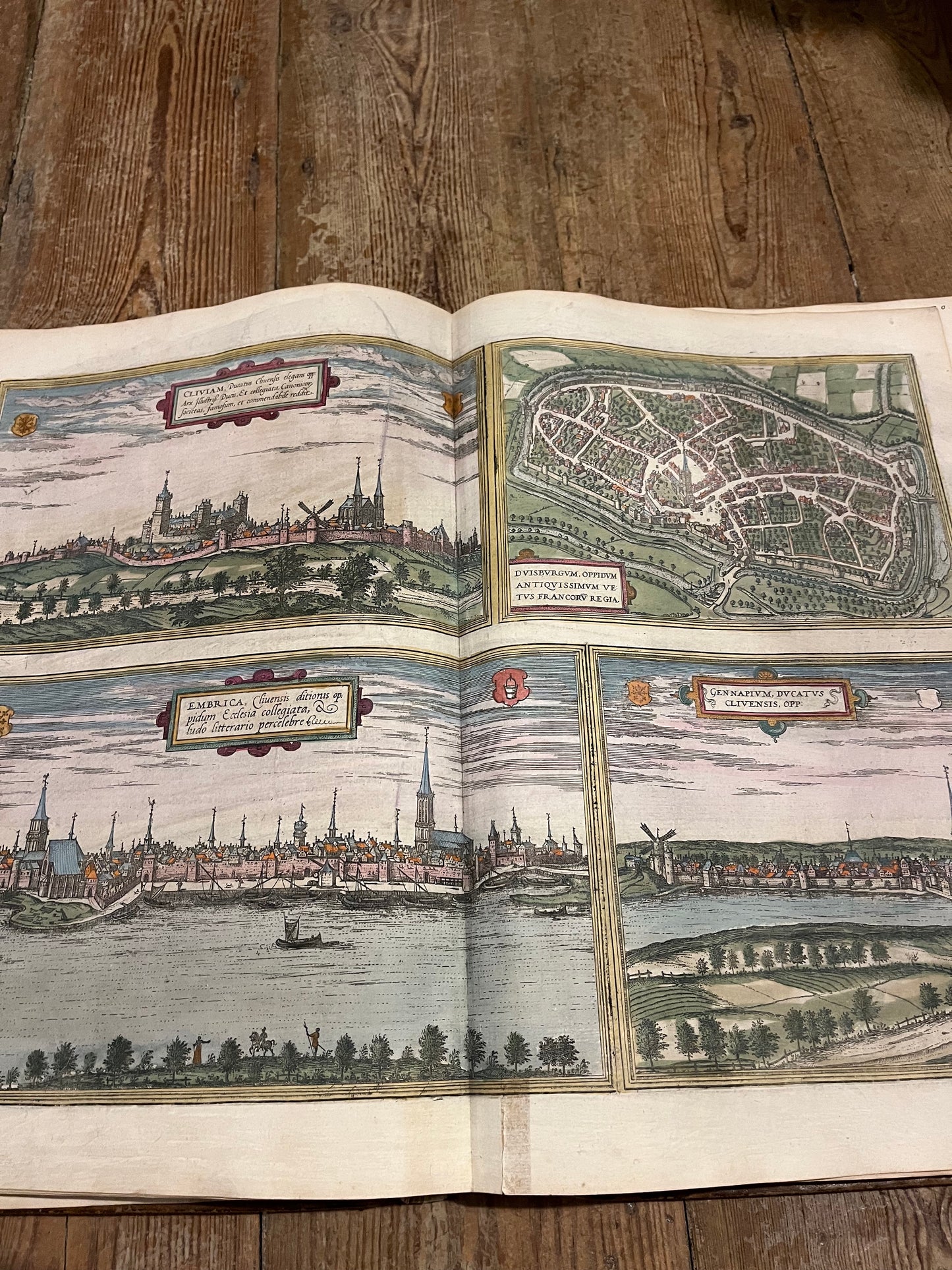 Rare large fragment of Braun and Hogenberg’s famous “Civitates Orbis Terrarum” - “Cities of the world”