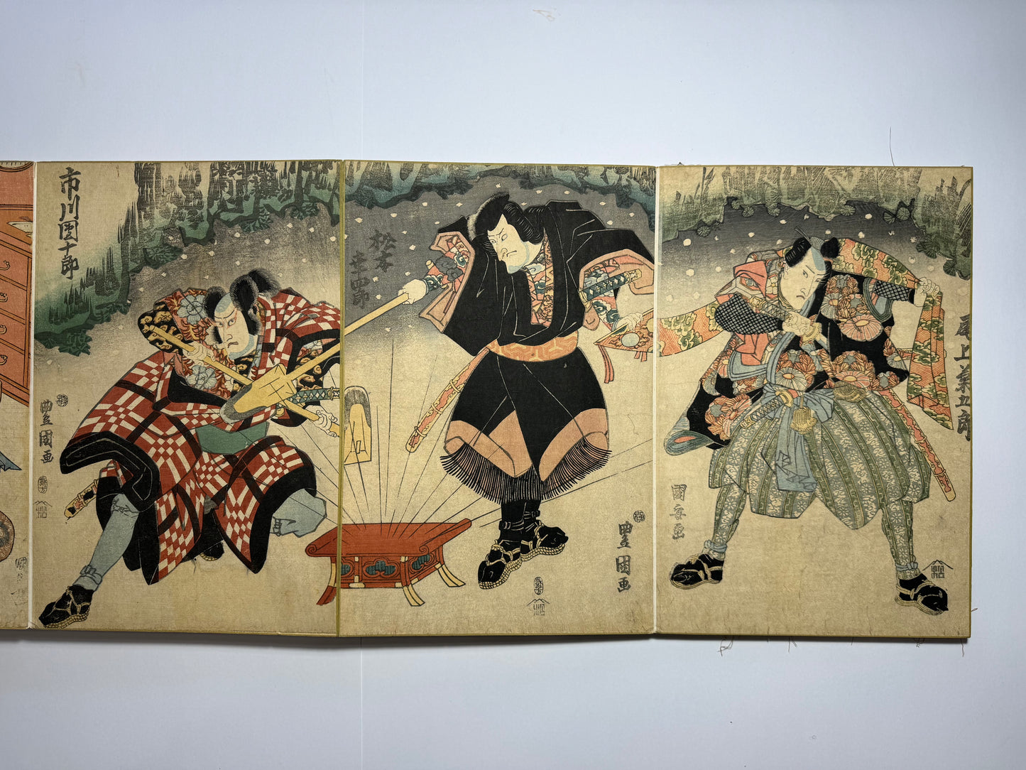 Tenjiku Tokubei, Toad magic, and boats - a beautiful Ukiyo-e Japanese album with 6 rare triptchys and 2 tetraptychs by Toyokuni I, Kuniyasu and Kunisada - dated c1820