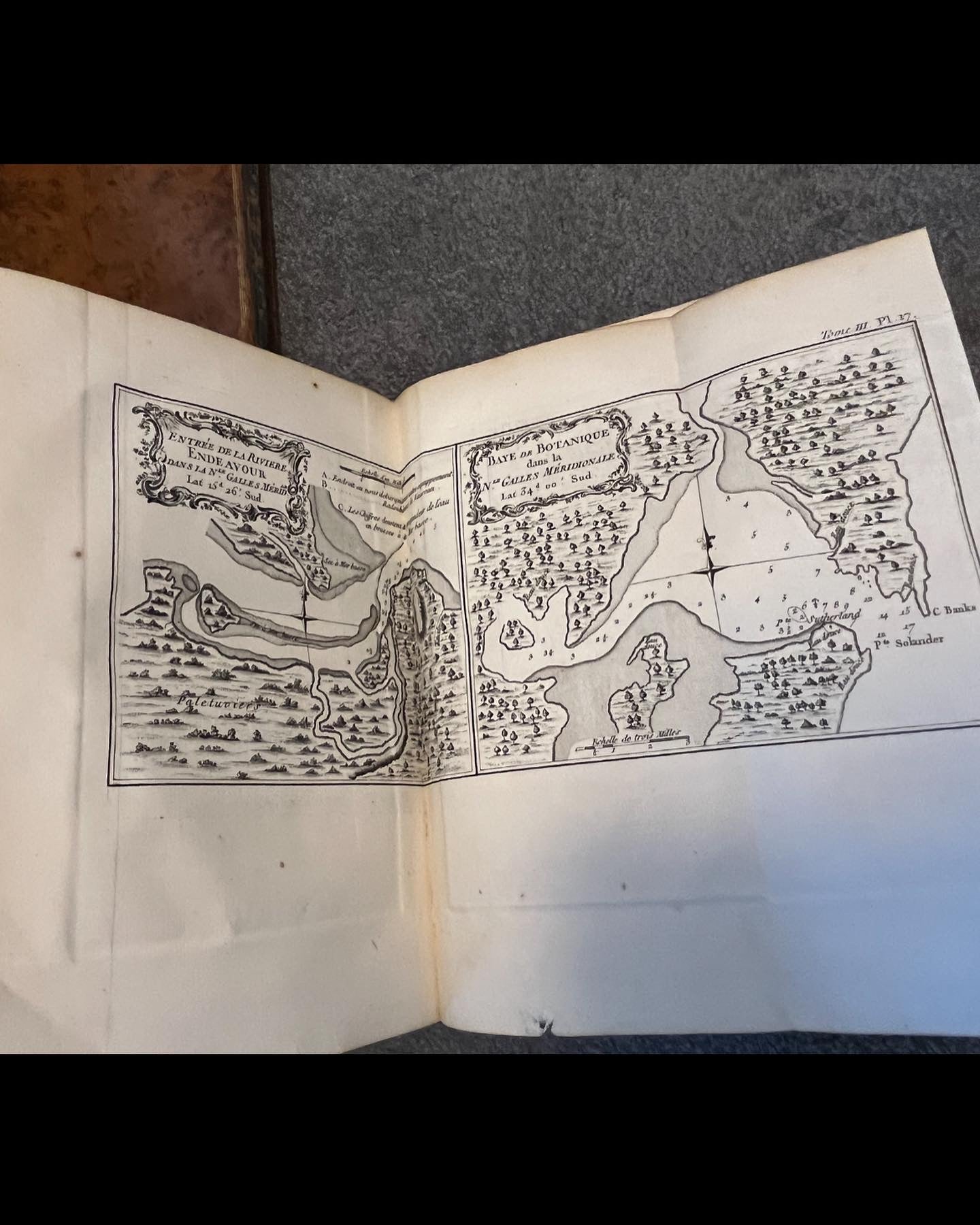 Relation des voyages entrepris par ordre de sa majesté britannique, et successivement exécutés par le Commodore Byron, le Capitaine Carteret, le Capitaine Wallis & le Capitaine Cook, dans les vaisseaux le Dauphin, le Swallow & l'Endeavour