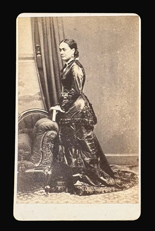c1870 Carte de Visite of the Māori leader Wikitoria Taitoko Kepa, Daughter of Te Keepa Te Rangihiwinui (Major Kemp)